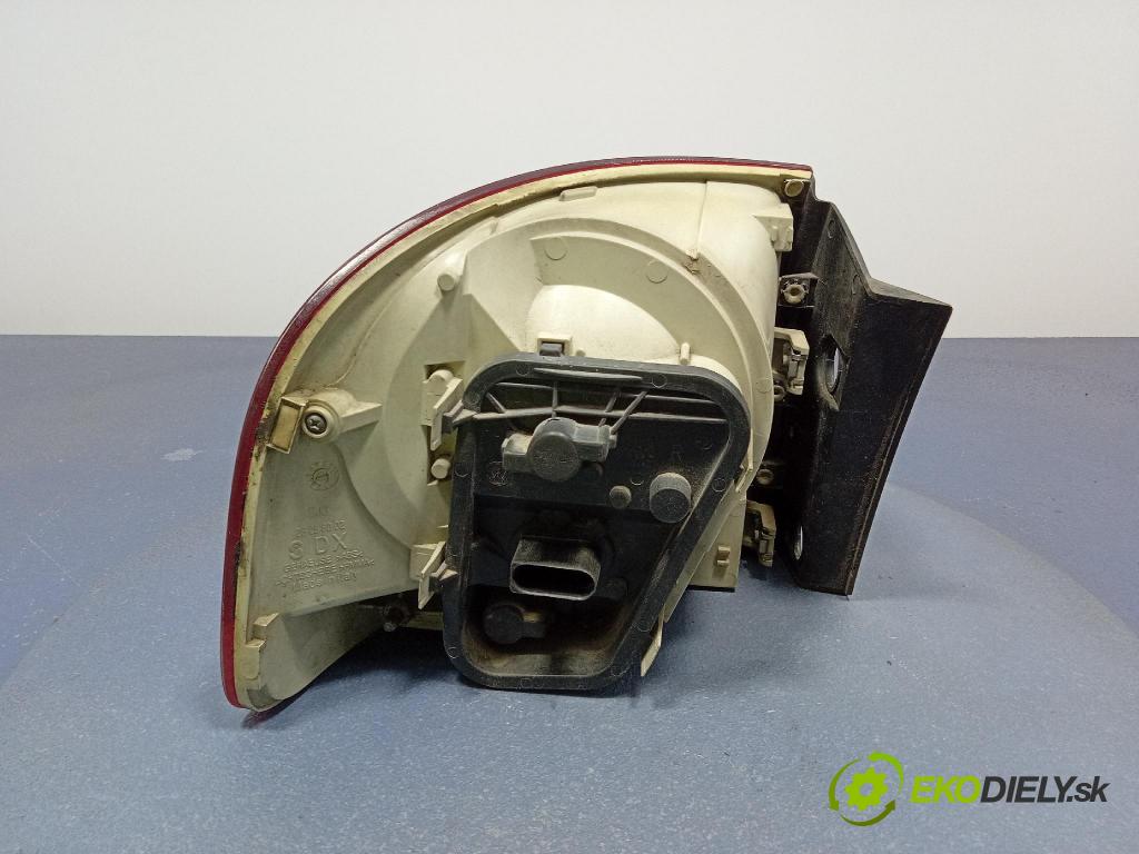 Vw Touareg 2004 svetlo / reflektor zad Prava: Vonkajsia: 7L6945096K