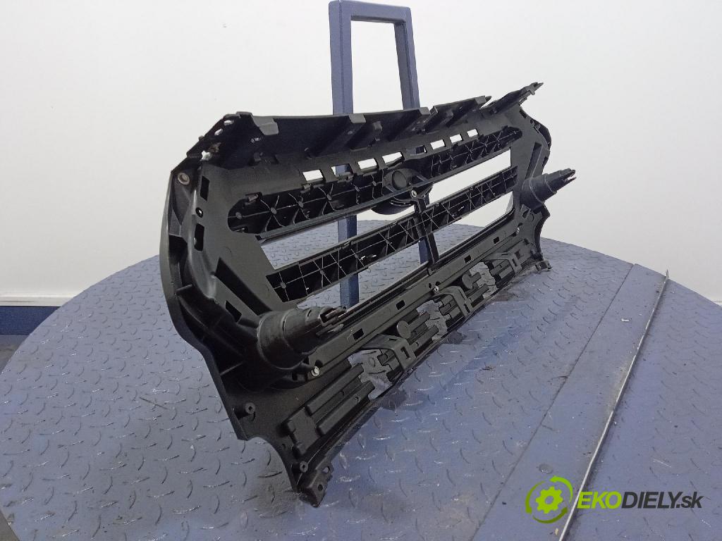 Ford Escape 2019 miežka / Gril: GV44-8A164-A