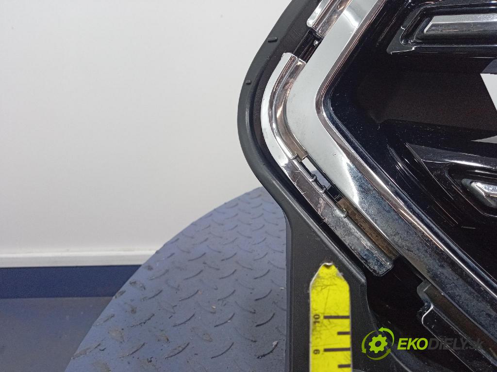 Ford Escape 2019 miežka / Gril: GV44-8A164-A