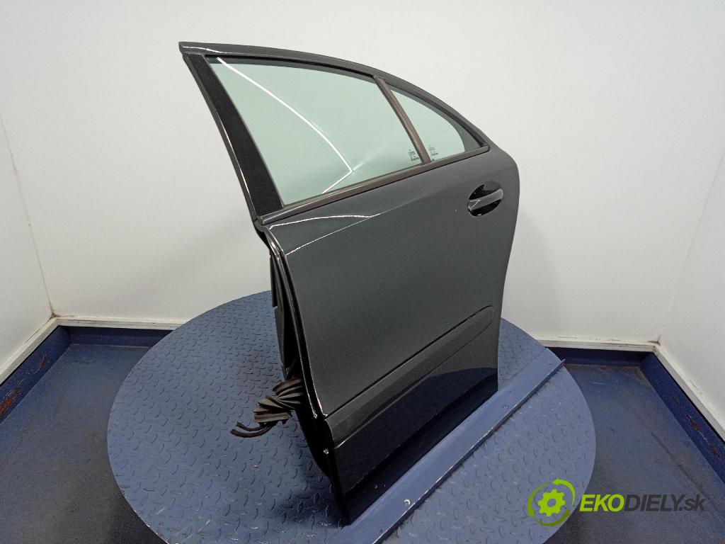 Mercedes E-klasa 2003 dvere zad Vľavo: