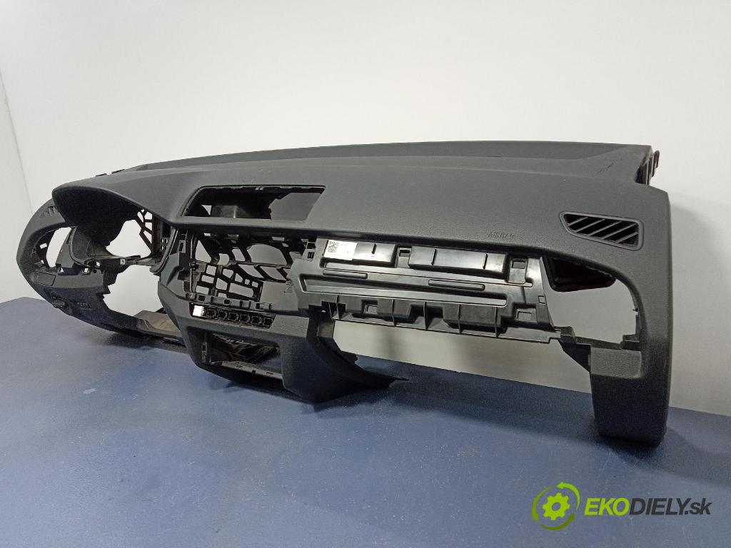 Skoda Fabia 2018 kokpit,pristrojová doska 6V1857009P