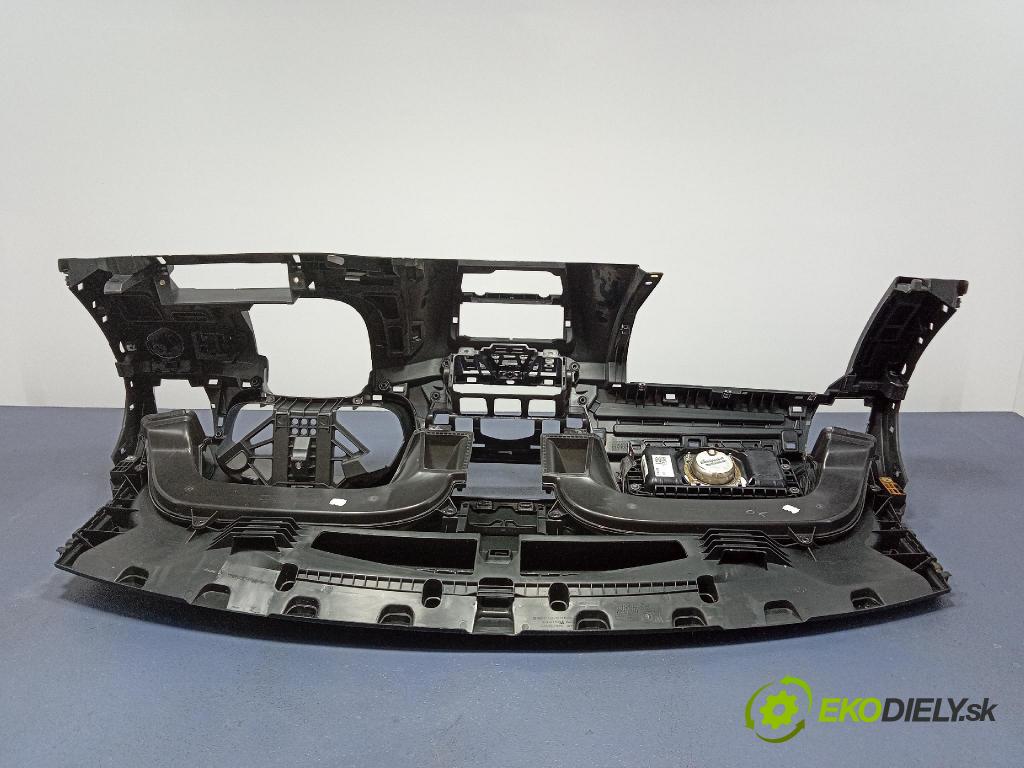 Skoda Fabia 2018 kokpit,pristrojová doska 6V1857009P