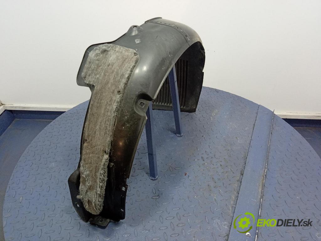 Kia Ceed 2014 Blatník: Plastové: Predné 86814-A2000