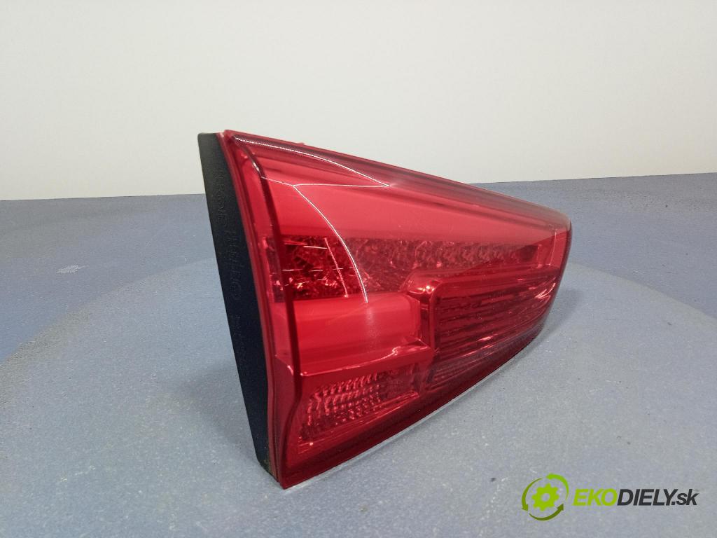 Kia Ceed 2014 svetlo / reflektor zad ľavá Vnútri: 92403-A23