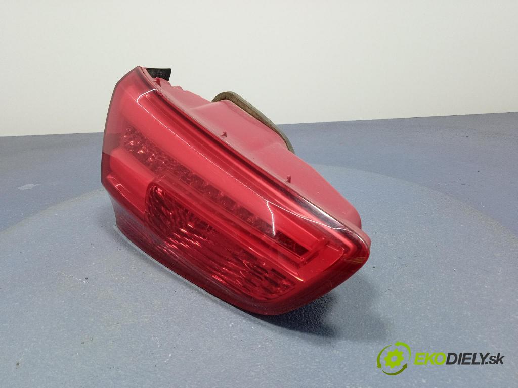 Kia Ceed 2014 svetlo / reflektor zad ľavá Vnútri: 92403-A23