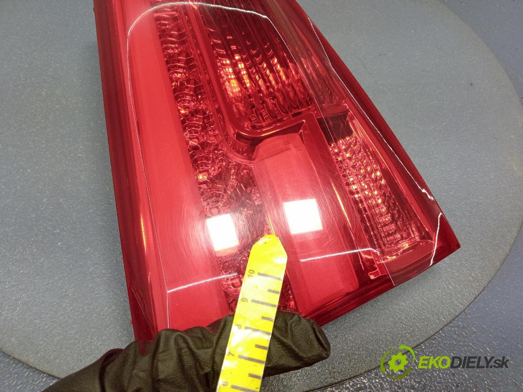 Kia Ceed 2014 svetlo / reflektor zad ľavá Vnútri: 92403-A23