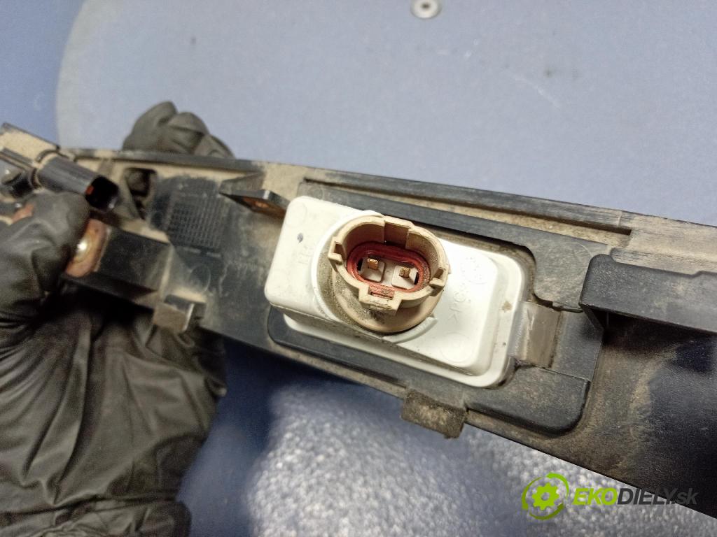 Kia Ceed 2014 zaslepka: zad 87312-A2250