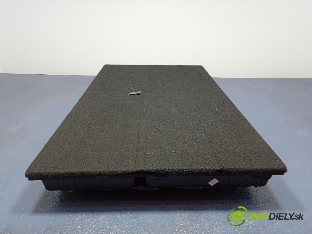 Kia Ceed 2014 Čalounictví: kufra: