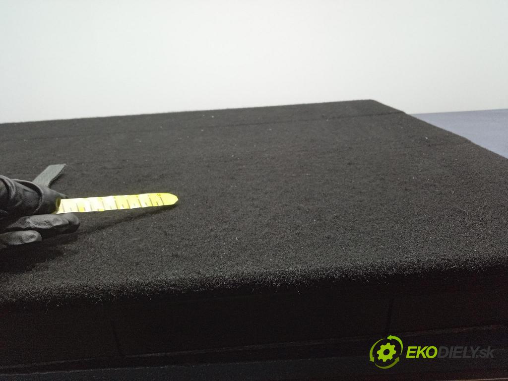 Kia Ceed 2014 Čalounictví: kufra: 