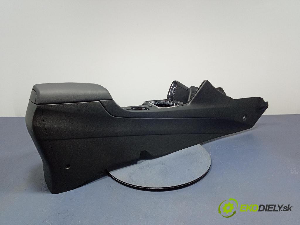 Kia Ceed 2014 tunel Stredný: 84667-A2000