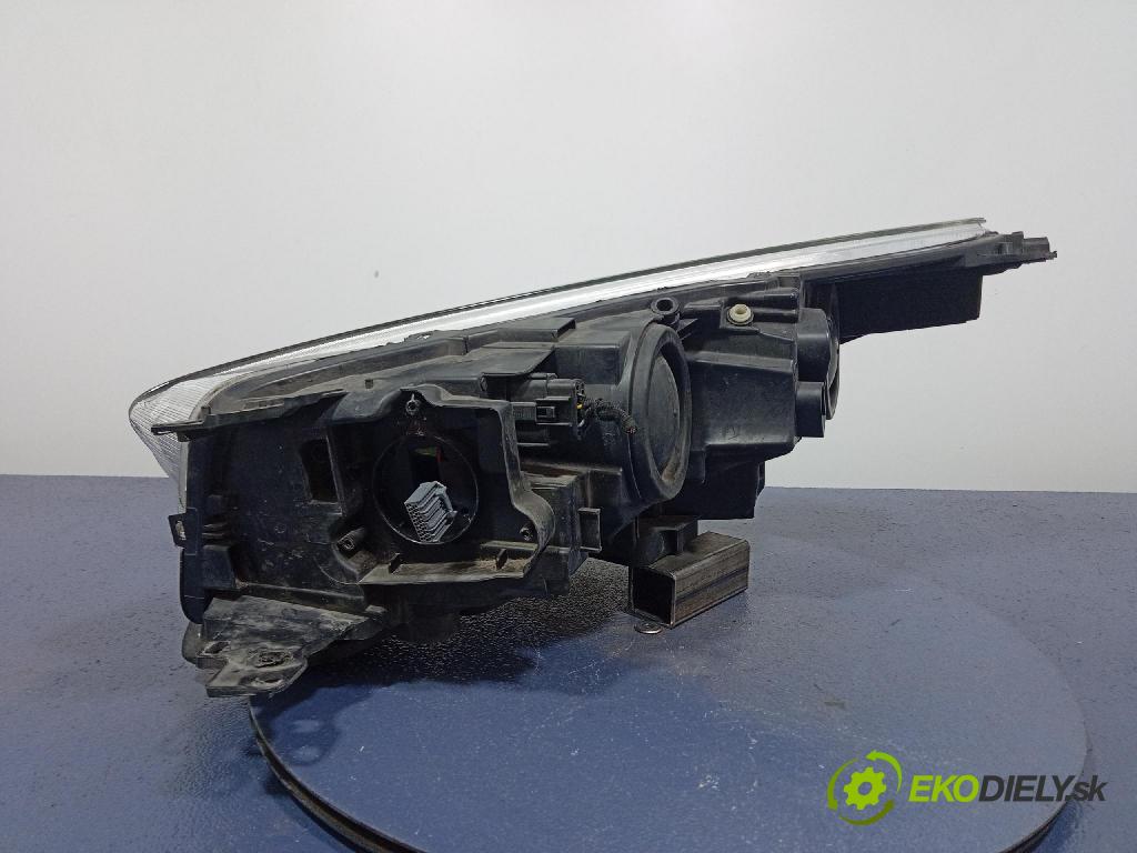 Ford Escape 2019 Reflektor: v pravo: