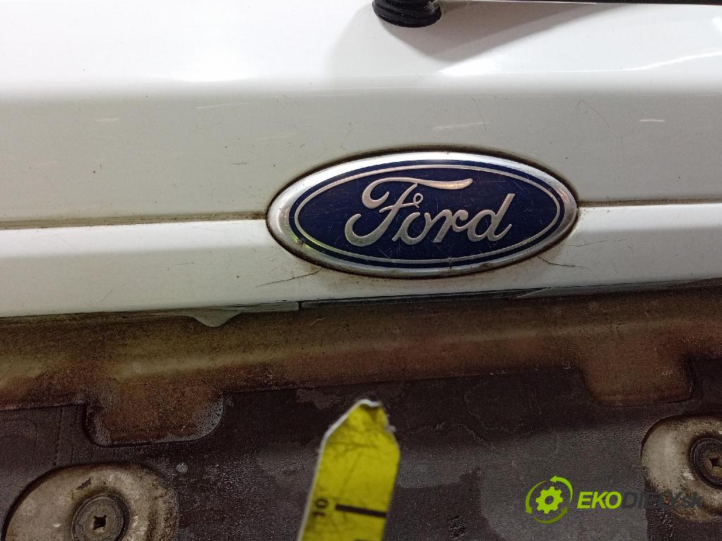 Ford Fiesta 2015 zadna dveře kufra: kufra: