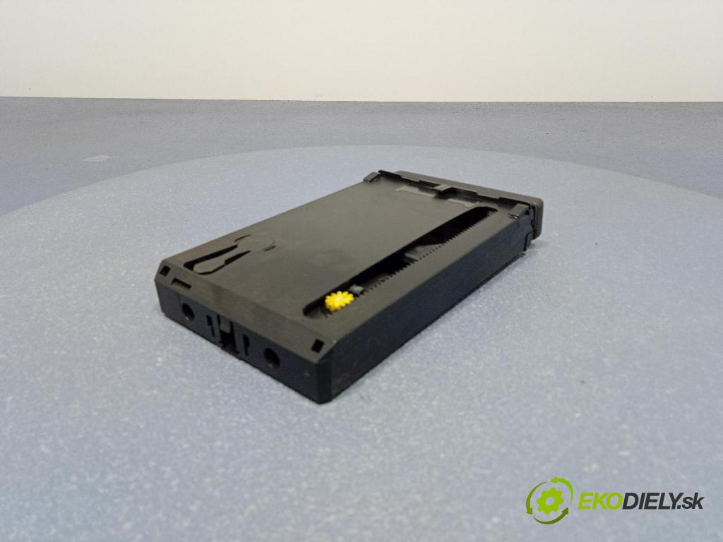 Audi A4 2002 kastlík 8E1862534H