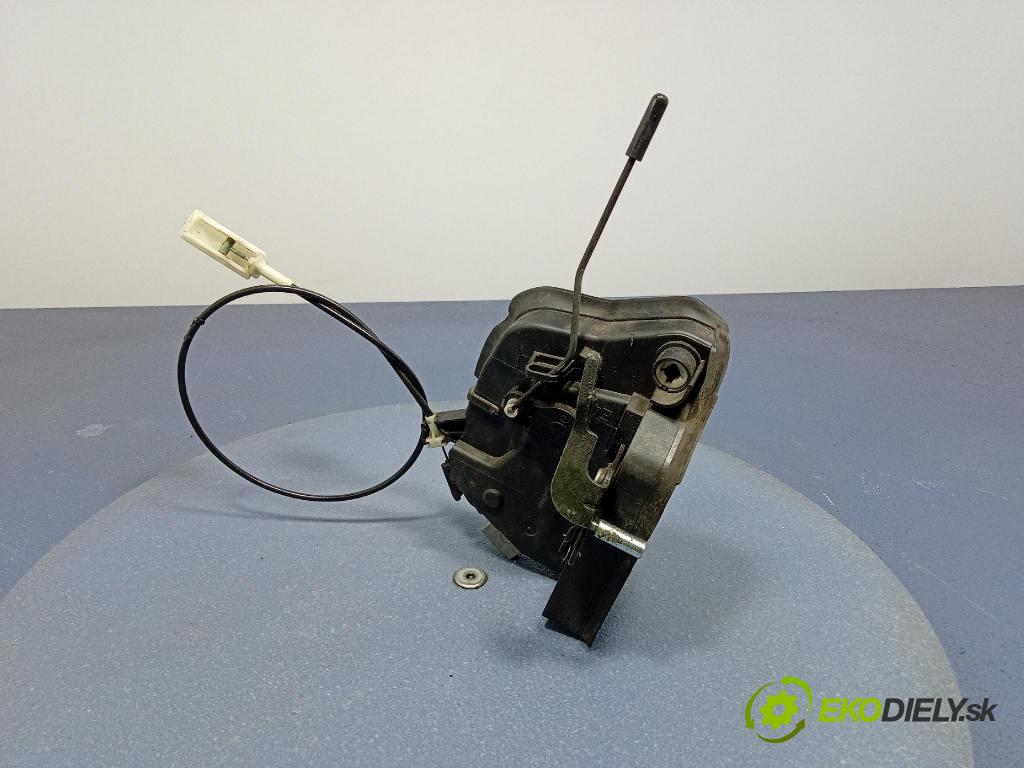 Bmw Seria 3 1999 zámok dvere Predné Vľavo: 8208711