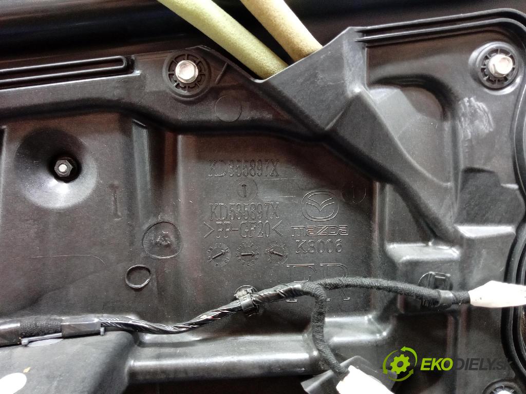 Mazda Cx-5 2013 dvere Predné pravé