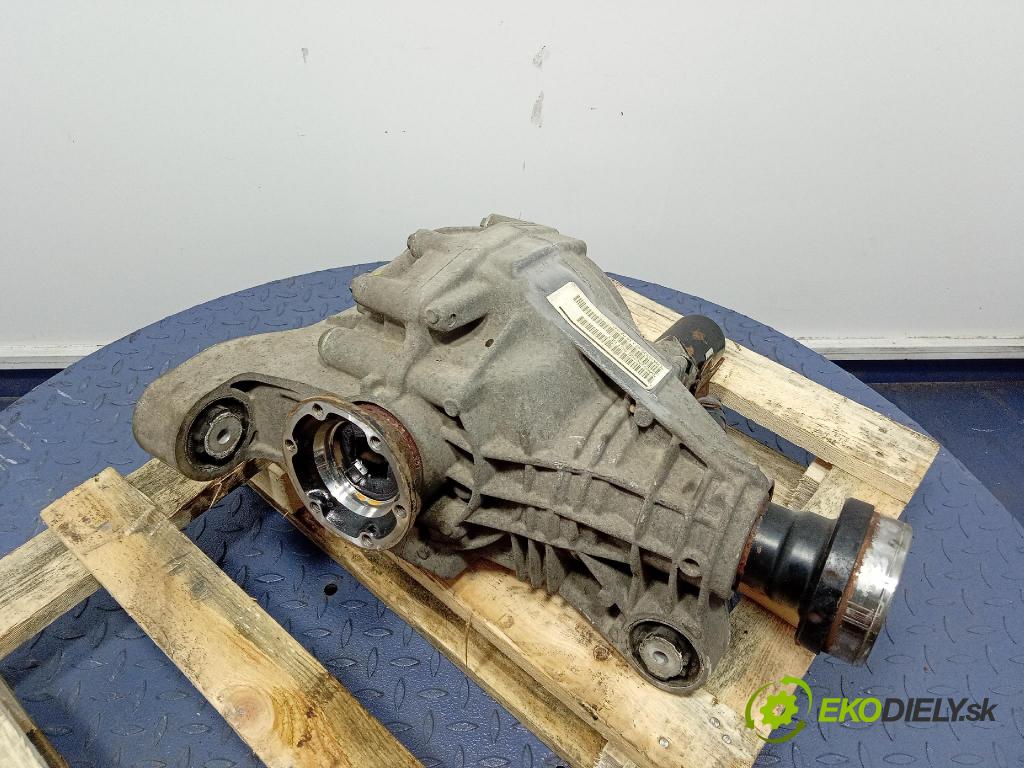 Vw Touareg 2004 Most: Zadný: 0AB525016C