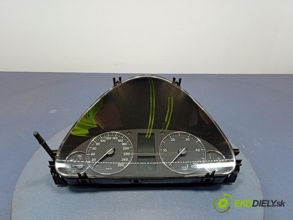 Mercedes C-klasa 2004 prístrojovka/ budíky 2035404947