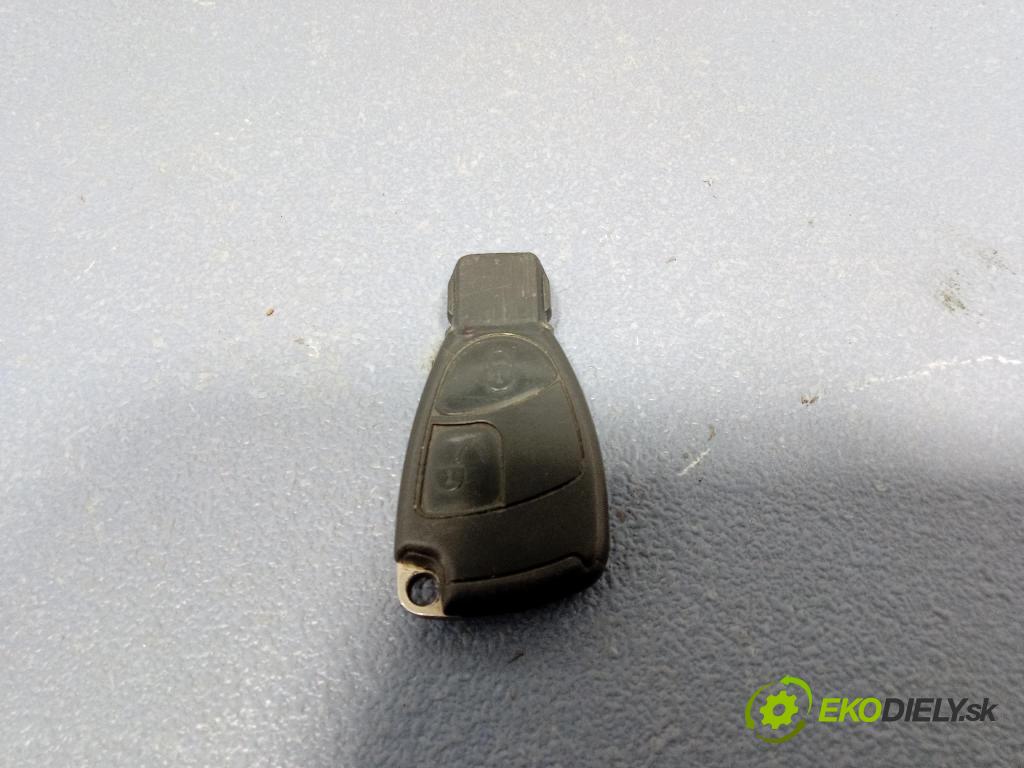 Mercedes C-klasa 2004 Spínač zapaľovania: 2095452308