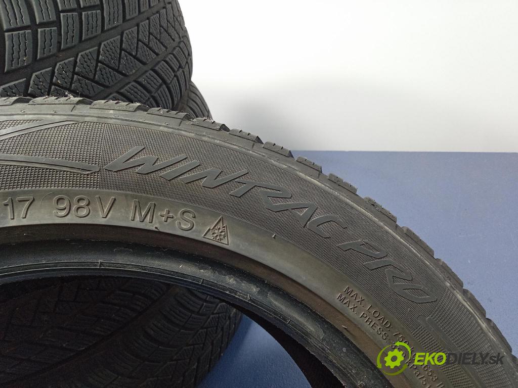 Audi A4 1998 pneumatika ZIMA: 8714692351969