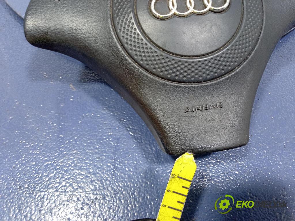 Audi A6 2001 volant 4B0124A