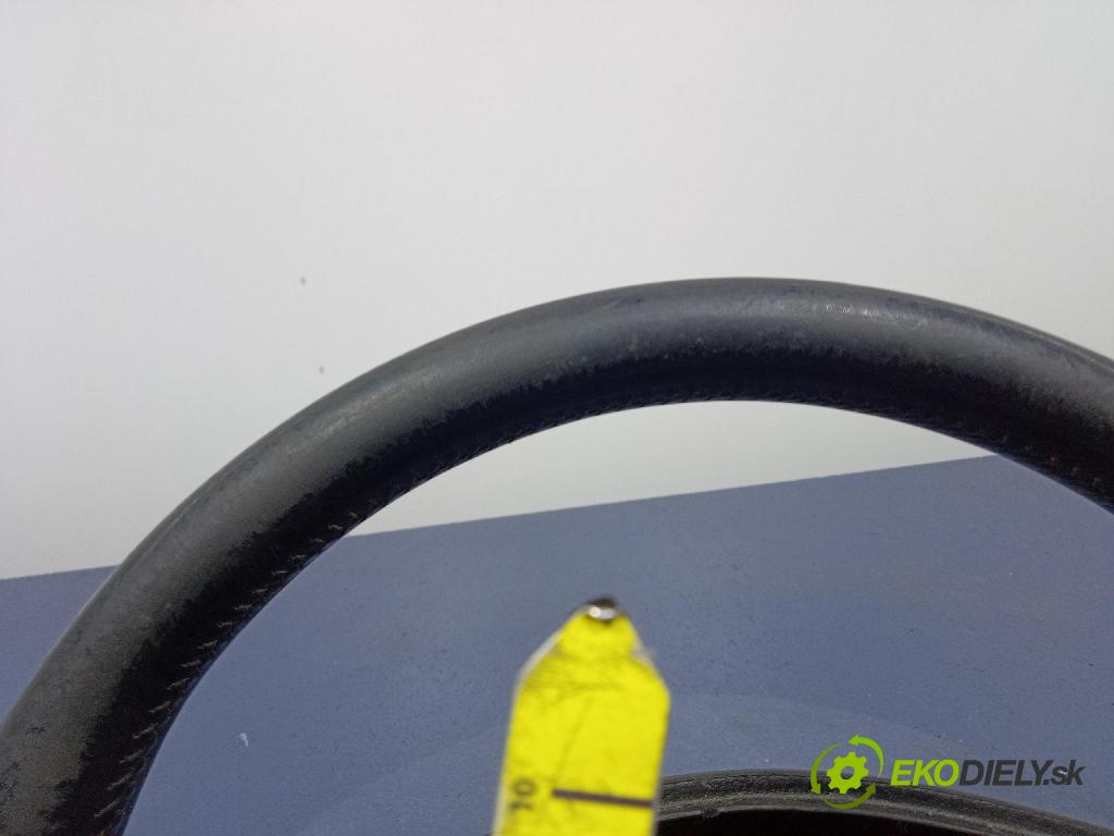 Audi A6 2001 volant 4B0124A