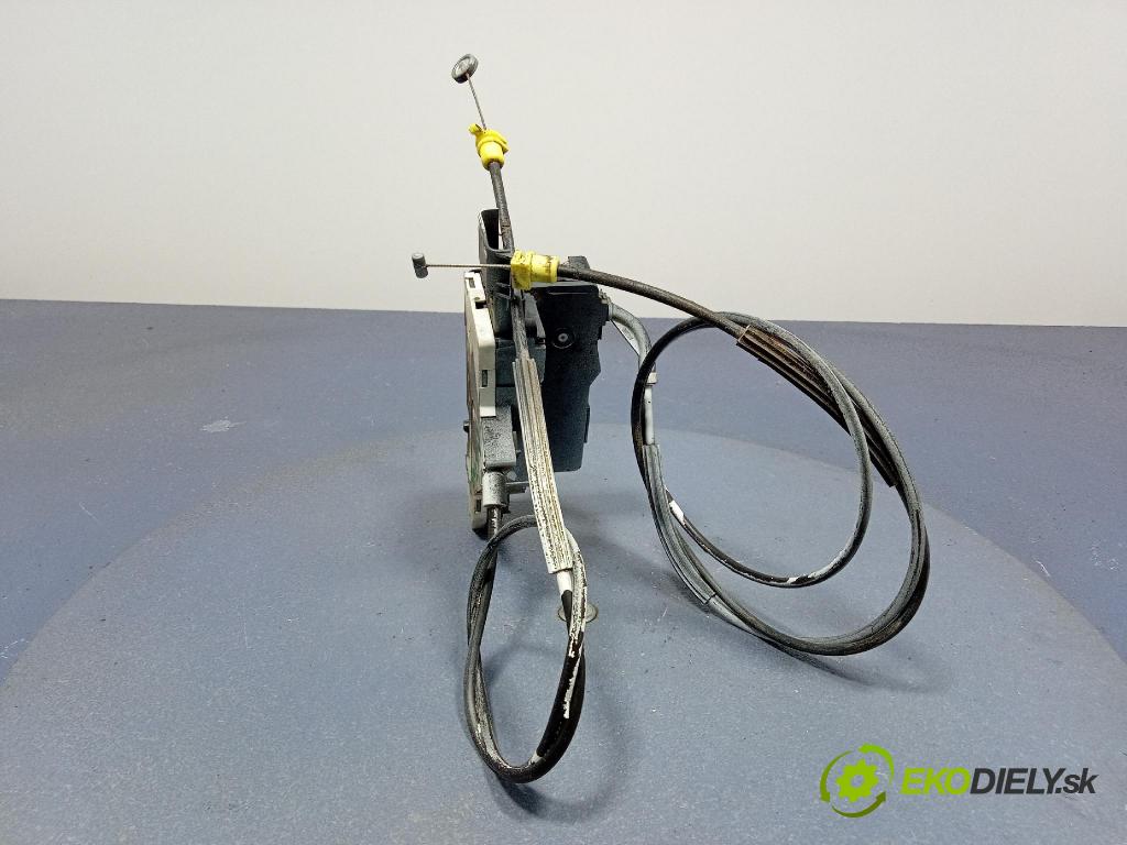 Peugeot Expert 2012 zámok dvere zad v pravo: 24095816