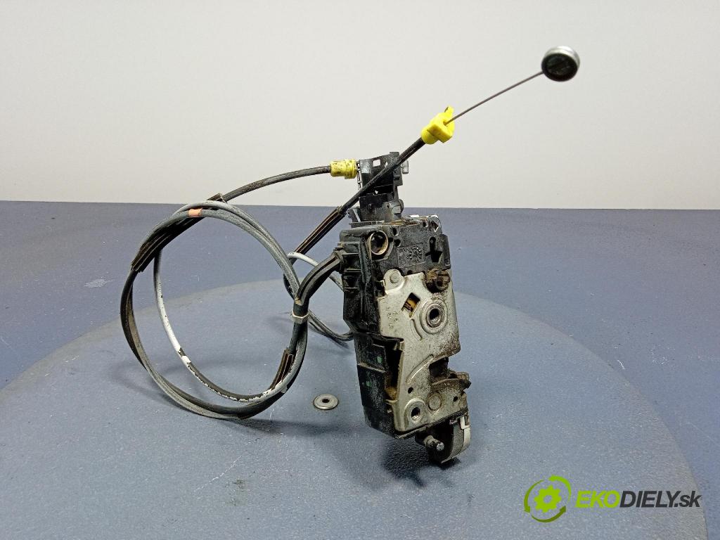 Peugeot Expert 2012 zámok dvere zad v pravo: 24095816