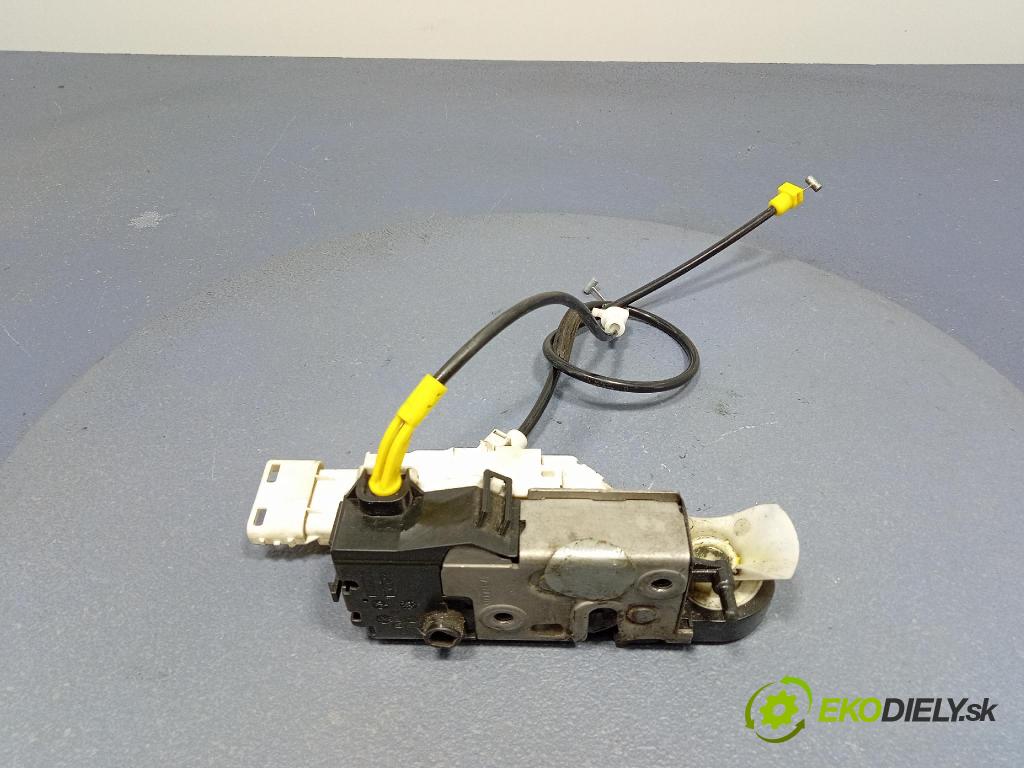 Peugeot Expert 2012 zámok dvere Predné Vľavo: 9681335380