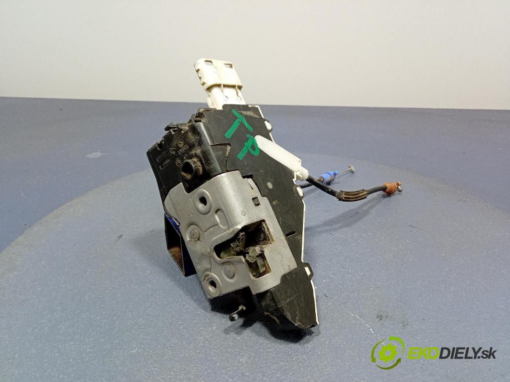 Peugeot Expert 2012 zámok dvere zad v pravo: 9681336180