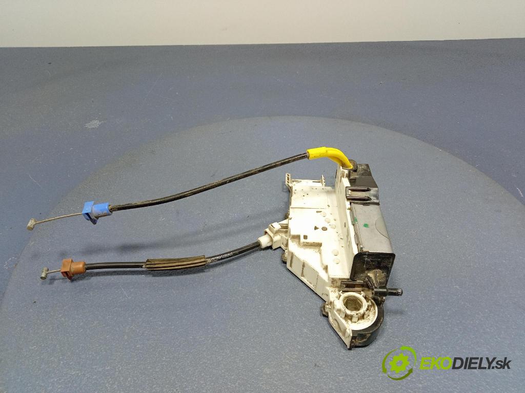 Peugeot Expert 2012 zámok dvere zad v pravo: 9681336180