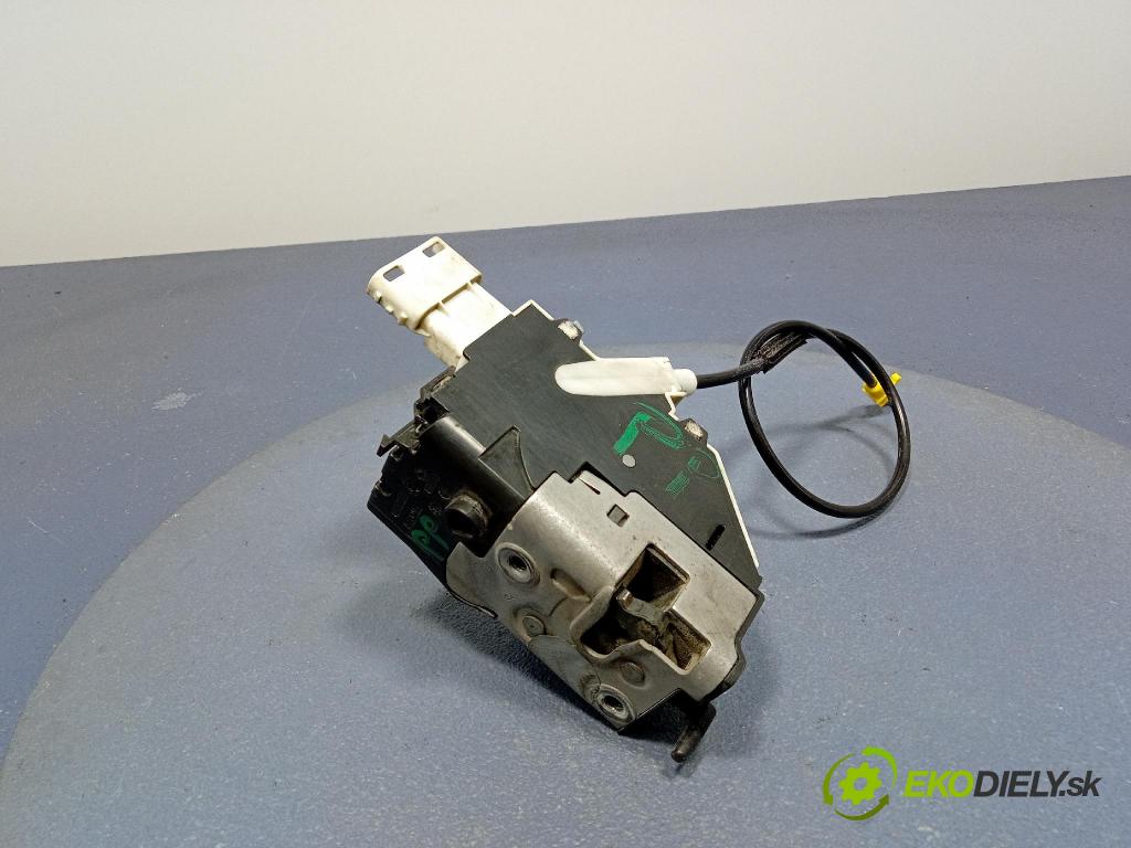 Peugeot Expert 2012 zámok dvere Predné v pravo: 9681334980