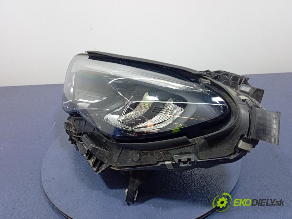 Mercedes E-klasa 0 Reflektor: Vľavo: A2149062700