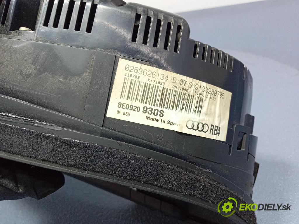 Audi A4 2003 prístrojovka/ budíky 8E0920930S