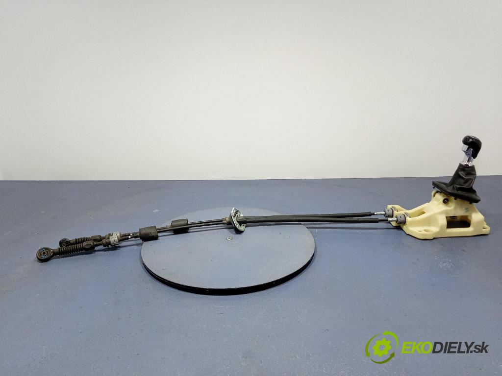 Kia Ceed 2014 Páka: Zmeny: 43700-A2300
