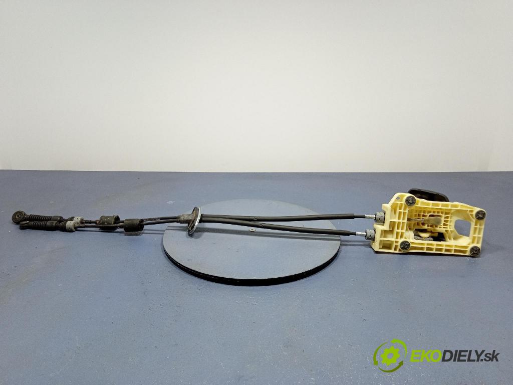 Kia Ceed 2014 Páka: Zmeny: 43700-A2300