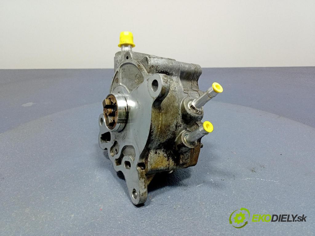 Vw Touran 2004 čerpadlo vákuová 03G145209