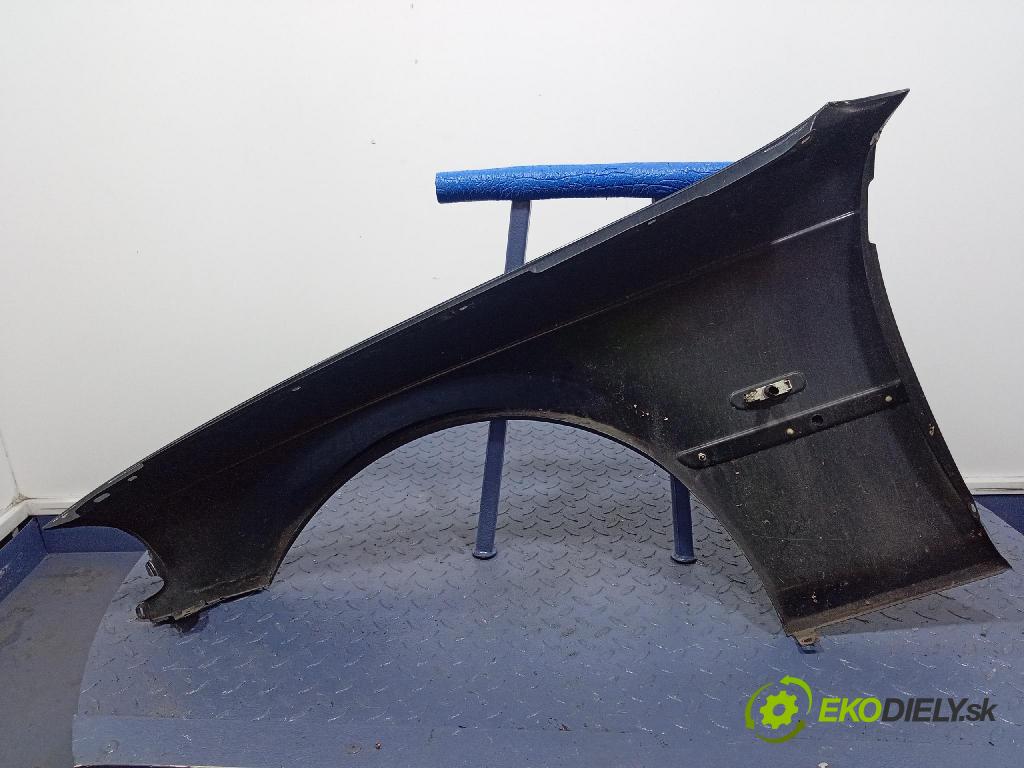 Bmw Seria 3 1999 blatník Predné v pravo: 01