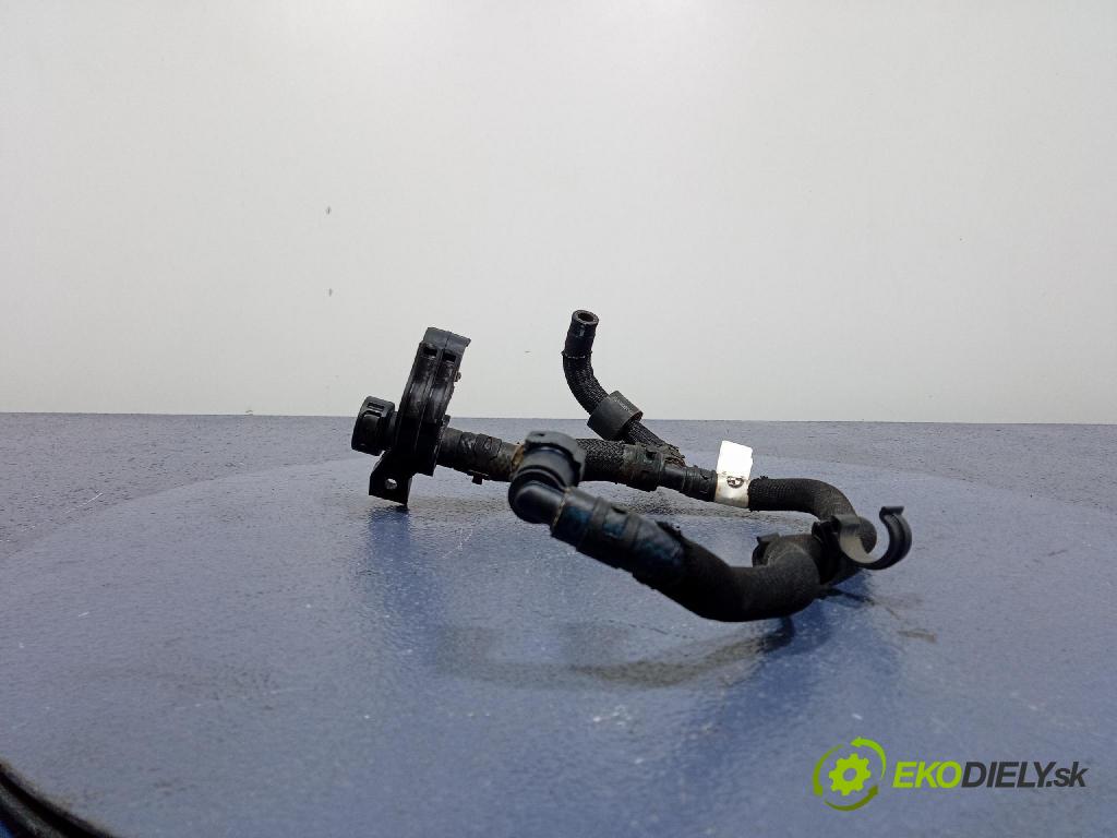 Bmw X5 2019 rúrka paliva 8575783