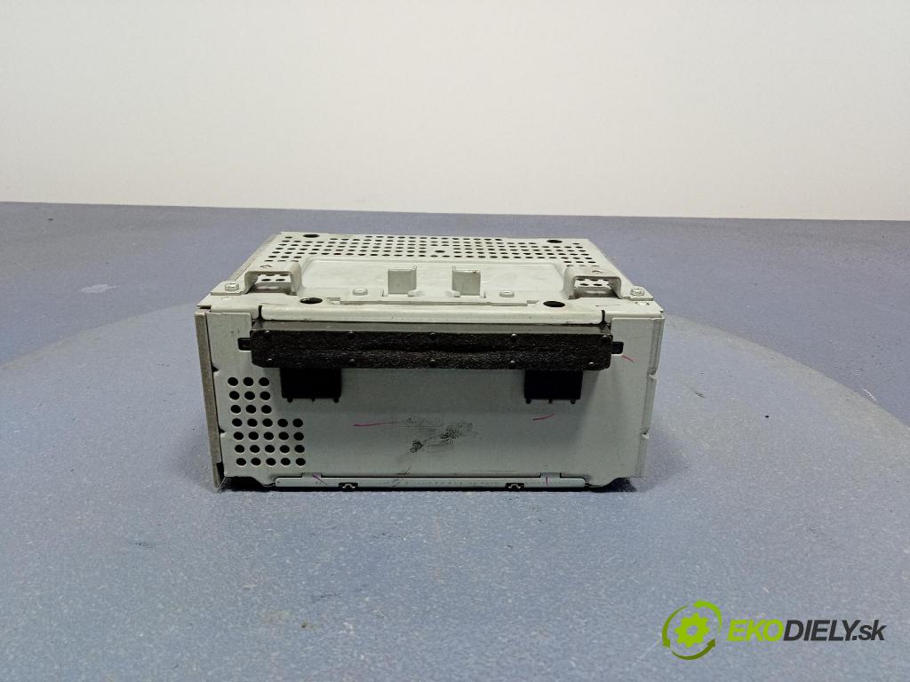 Ford Fiesta 2015 Radio I Navigácia: E1BT-18C815-HE