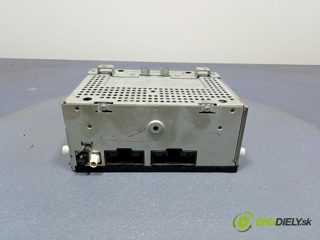 Ford Fiesta 2015 Radio I Navigácia: E1BT-18C815-HE