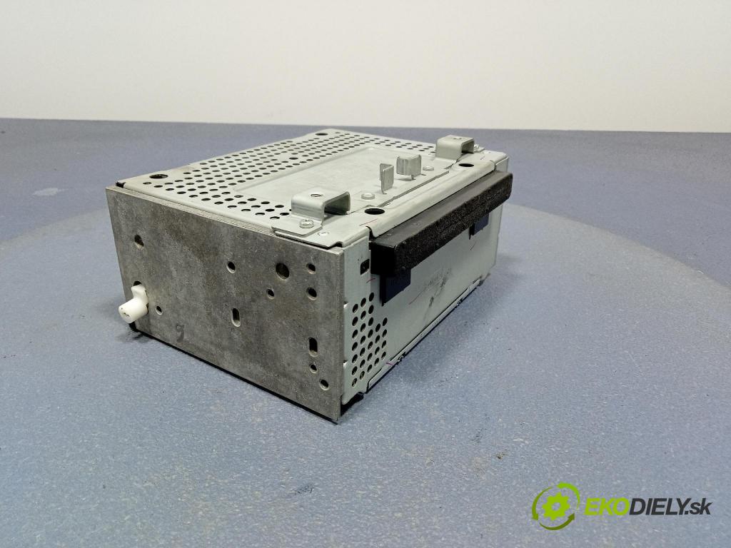 Ford Fiesta 2015 Radio I Navigácia: E1BT-18C815-HE
