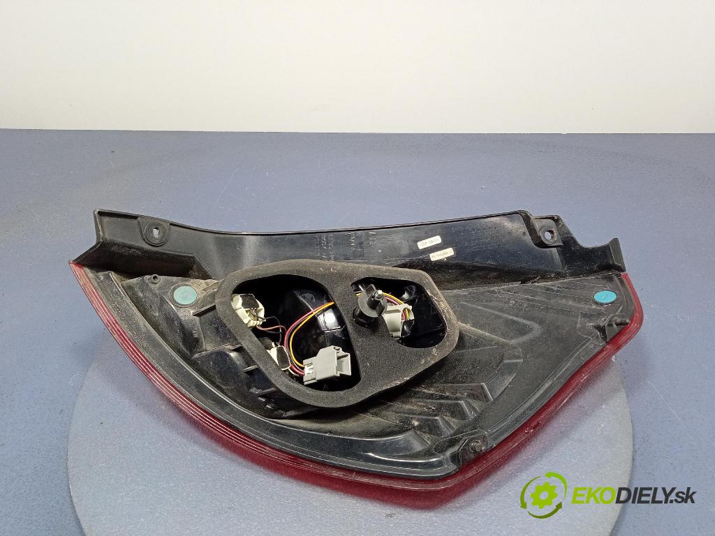 Ford Fiesta 2015 svetlo / reflektor zad ľavá Vonkajsia: C1BB-13405-A