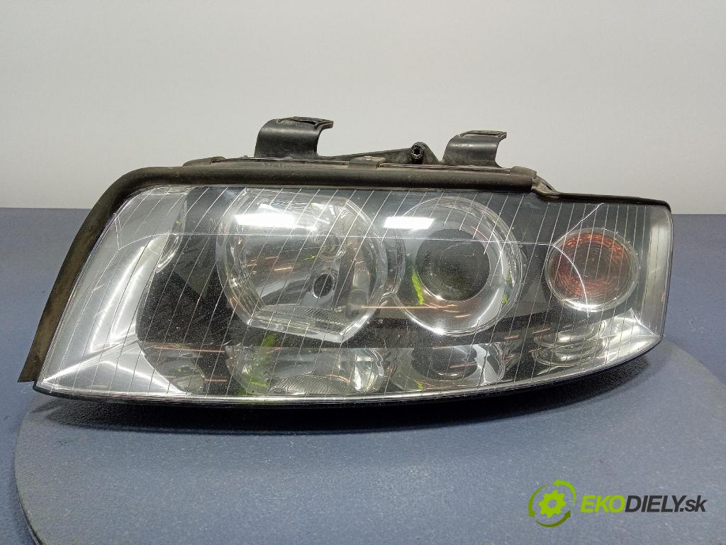 Audi A4 2003 Reflektor: Vľavo: 8E0941029C