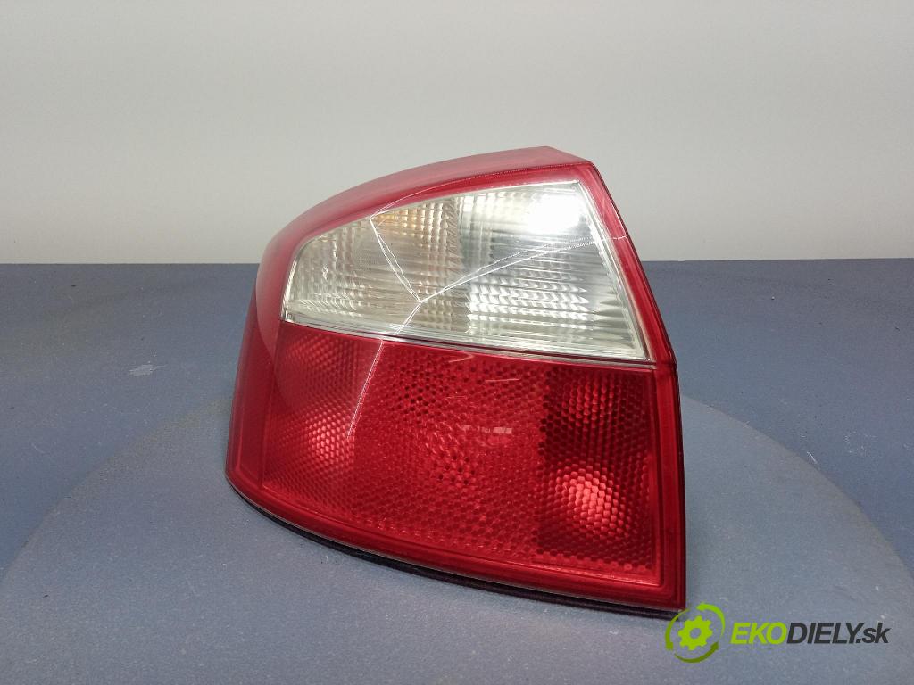 Audi A4 2003 svetlo / reflektor zad ľavá Vonkajsia: 8E0945095C