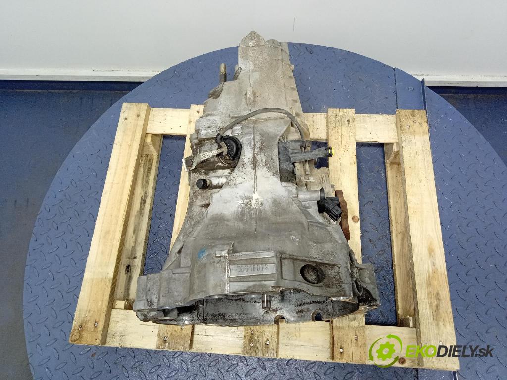 Audi A4 2003 prevodovka Manualna GGG
