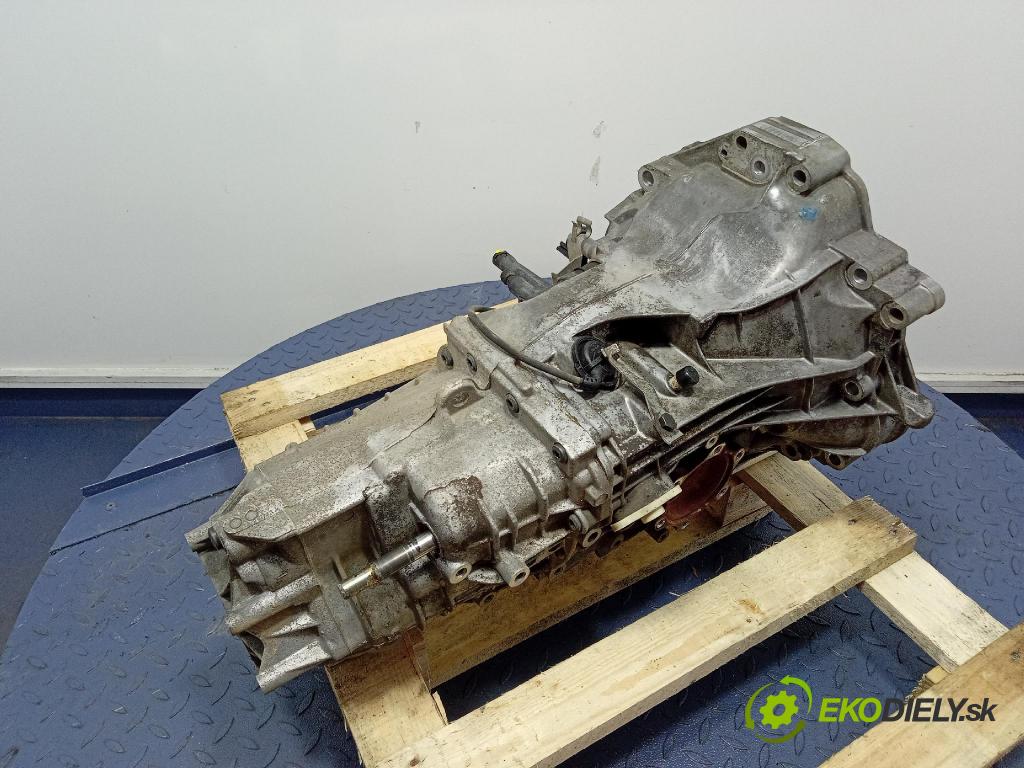 Audi A4 2003 prevodovka Manualna GGG