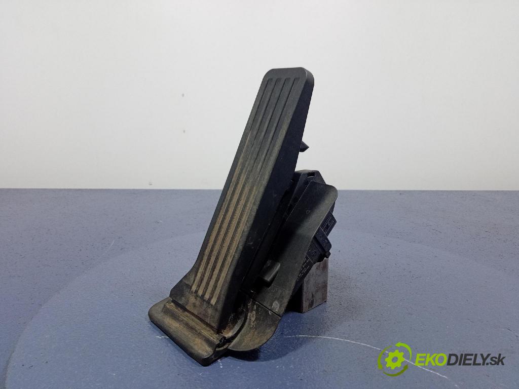 Mazda Cx-5 2013 pedal Plyn: KD31-41600