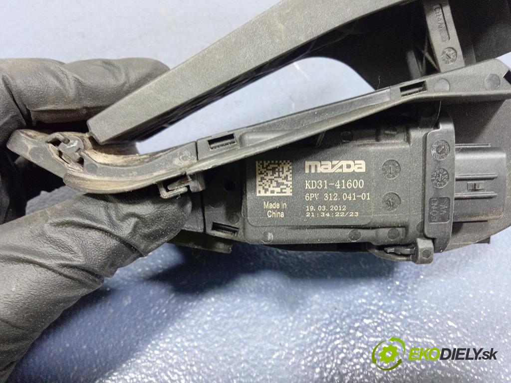 Mazda Cx-5 2013 pedal Plyn: KD31-41600