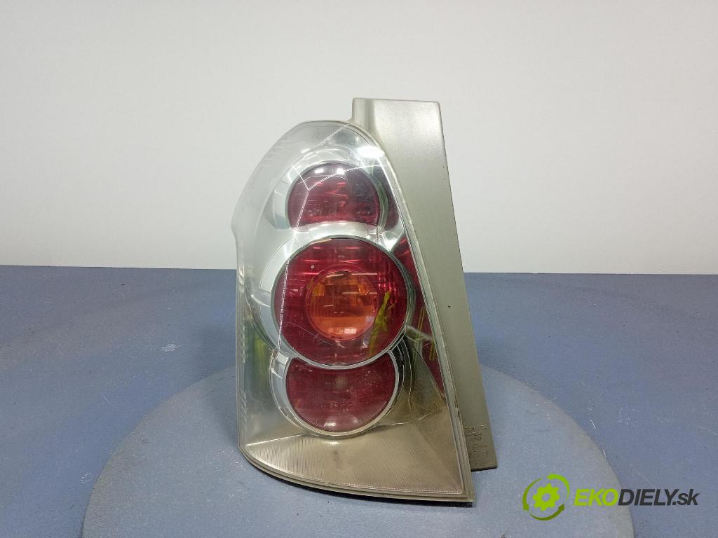 Toyota Corolla verso 2005 svetlo / reflektor zad ľavá Vonkajsia: 0F-01