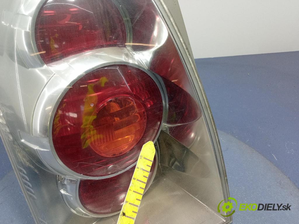 Toyota Corolla verso 2005 svetlo / reflektor zad ľavá Vonkajsia: 0F-01